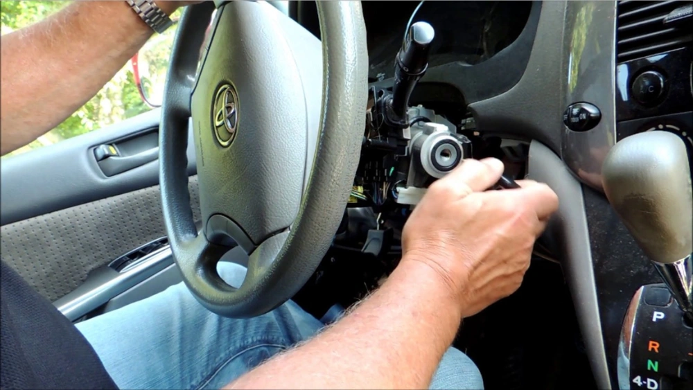 How to Fix a Steering Wheel Lock: Quick and Easy Solutions